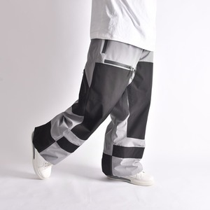 Pantalones de esquí impermeables para hombre con bloques de color, corte holgado y bolsillos con cremallera, gris, negro, blanco - Product Image 1