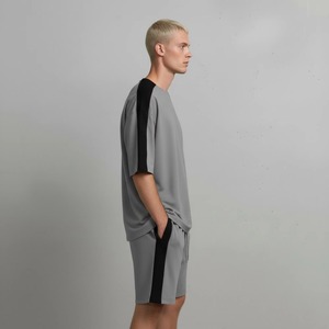 Conjunto de Camiseta y Pantalones Cortos para Hombre, Cuello Redondo, Mangas en Contraste Grises, Corte Holgado, Transpirable, para Todas las Temporadas, Logotipo Estampado en la Parte Delantera - Product Image 6