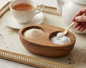 Bol de service élégant en bois à double compartiment avec deux cuillères, outil pour herbes et épices, accessoires de cuisine durables - Product Image 2