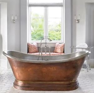 อ่างอาบน้ำทำมือ ขัดเงาอย่างดี พร้อมรองเท้าแตะคู่สำหรับใช้ภายนอกห้องน้ำ - Product Image 3