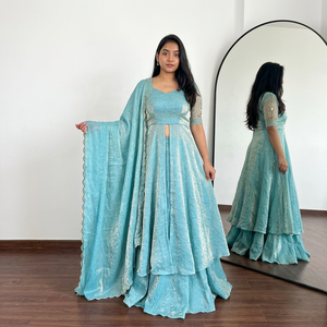 Costume Salwar traditionnel exclusif pour femmes, de style indien et pakistanais, disponible au prix de gros auprès d'un exportateur indien - Product Image 1