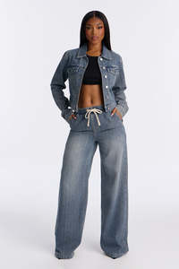Custom Women's <b>Cropped</b> <b>Denim</b> <b>Jacket</b> Vintage Washed Jean <b>Jacket</b> Casual Fashion OEM ODM Private Label Wholesale Manufacturer - Product Image 3