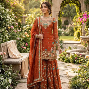Ensemble Anarkali Sharara de qualité export avec broderies de sequins et de perles, vêtements ethniques élégants pour femmes, disponible au meilleur prix du marché - Product Image 3