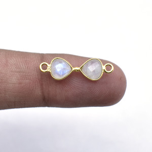 Moonstone Heart Connector 6mm | Bezel Set <b>Charm</b> | Handmade Jewelry Supply - Product Image 3