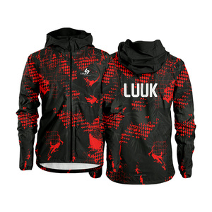 Chaqueta Deportiva Personalizada con Diseño Sublimado en Negro y Rojo, Cortavientos, para Primavera, con Cierre de Cremallera, Ecológica, Unisex - Product Image 3