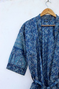 Kimono court soyeux Kimonos Robes pour femmes luxe japonais Floral femmes Kimono Robe pour femmes - Product Image 4