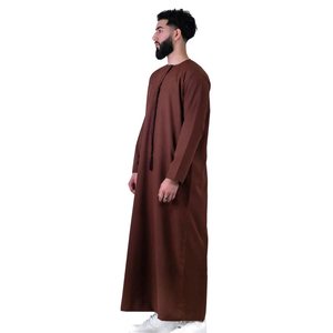 Qamis brodé à col montant pour hommes, style marocain, arabe, modeste, islamique, saoudien, turc, omanais, vente en gros - Product Image 2