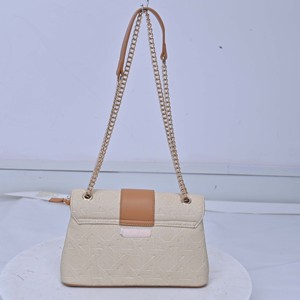 Sac à bandoulière pour femme en similicuir à motif géométrique tendance, avec deux chaînes de perles, fermeture à loquet, grand format, portable, idéal pour les voyages - Product Image 3