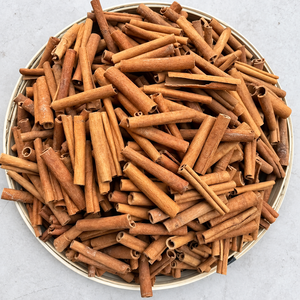 Poudre de cannelle pure - Cinnamomum cassia séché à bas prix / Mme Alina - Product Image 1