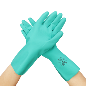 OFERTA DE LOTE EXCEDENTE [NF1513] Guantes de Nitrilo Verdes Sin Látex Forrados con Felpa, Fabricados en Malasia, Resistentes a Químicos, Aceite y Grasa - Product Image 2