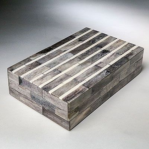 Elegante Caja de Resina Hecha a Mano de Alta Calidad con Interior de MDF, Diseño Personalizable, Decoración para el Hogar, Regalo para Bodas - Product Image 1