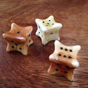 Eco-Friendly Handmade Bone Dice-Custom Logo & Size Natural Color Wedding Decoration & Supplies - Product Image 1