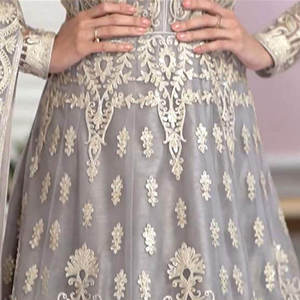 Robe de soirée pour femme 2026, ensemble trois pièces fantaisie, broderie lourde, en mousseline, style pakistanais, robe de mariée traditionnelle de luxe, créateur Forma - Product Image 2