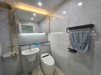 ALLCOVER Space Capsule Cabin |   Maison modulaire certifiée KC |   Structure en acier 5T |   Verre triple courbé |   Design Asiatique |   Entrée de la salle de bain
