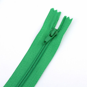Hot Sales Long Chain Nylon <b>Zipper</b> Roll Eco-Friendly in Various Colors for Home Textiles Price - Product Image 4