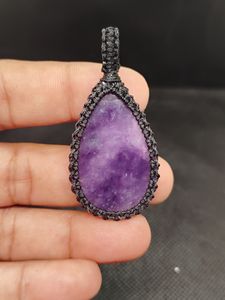 Pendentif en Lepidolite Naturelle Violette avec Finition Brillante, Bijou de Protection Spirituelle en Forme de Cercle pour Hommes et Femmes - Product Image 4
