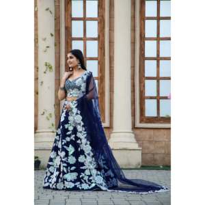 ชุดปาร์ตี้สำหรับผู้หญิงชุด lehenga choli สีรุ้งและชุดทำงาน dori - Product Image 2