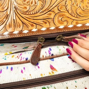 LW Sac à dos pour femmes en cuir de vache véritable isolé Bohemian Rock PVC résistant à l'eau Sac à bandoulière portable élégant - Product Image 5