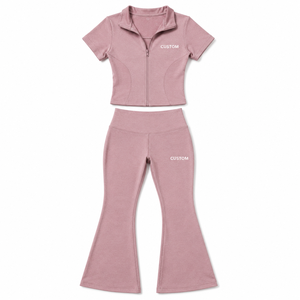 Ensemble de yoga rose poudré pour femme : veste courte zippée à col, manches courtes, et leggings évasés taille haute – Fournisseur d'ensembles de yoga coordonnés - Product Image 3