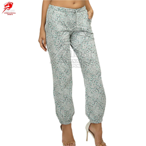 Pantalones Deportivos Cargo para Mujer, Estampado Floral Oscuro, Cintura Media, Largos, con Bolsillos, Casuales, de Invierno, Poliéster/Algodón - Product Image 2