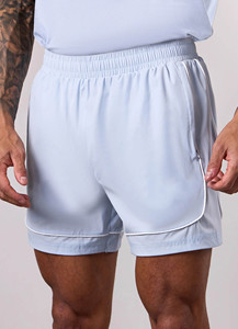 Pantalones cortos de entrenamiento para hombre, de alta calidad, con logotipo personalizado, color azul, con ribete en contraste, 5 pulgadas de largo, tela de nailon que absorbe el sudor, para gimnasio. - Product Image 3