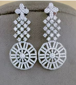 Superbe collier argenté en zircon de luxe de haute qualité avec boucles d'oreilles pour mariage, fiançailles et fête pour femmes - Product Image 2