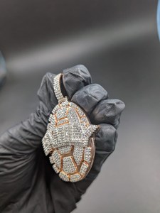 Colgante de Tortuga de Plata de Ley 925 con Diamantes de Moissanita, Joyería de Animales con Incrustaciones de Diamantes, Colgante de Lujo al por Mayor - Product Image 2