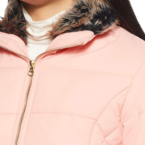 Nouvelle Arrivée - Blousons d'hiver chauds en duvet pour femmes, personnalisables avec logo sur le devant, imperméables, à capuche, couleur personnalisée, vente en gros - Product Image 4