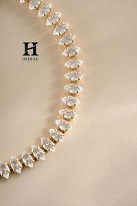 Pulsera de Diamantes de Corte Marquesa de Lujo, Joyería Elegante de Oro de 18K para Bodas, para Mujer - Product Image 4