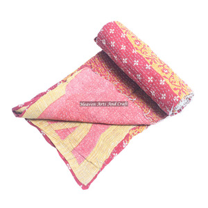 Manta de Algodón Kantha Hecha a Mano con Diseño Vintage Indio, Reversible, Cosida a Mano, de Sari Antiguo, Lavable, para Uso en Hoteles - Product Image 1