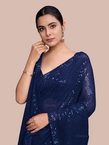 Elegante Saree Tradicional de Organza de Seda con Bordado Floral Detallado para Uso Casual en Invierno/Verano - Product Image 2