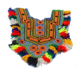 Vintage Kuchi Banjara cuello yugo parche bordado tradicional apliques parche - Product Image 1