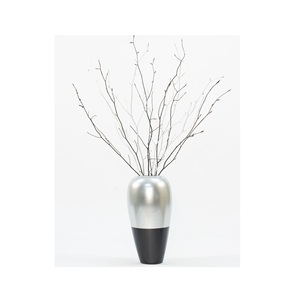 Jarrón Minimalista de Acero Inoxidable para Mesa con Base Negra, para Agua, Centro de Mesa Decorativo - Product Image 3