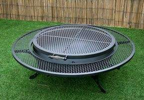 Parrilla de Hierro Moderna de Primera Calidad, Altura Ajustable, Resistente al Agua, Ideal para Reuniones Rústicas al Aire Libre y Barbacoas de Fin de Semana - Product Image 2