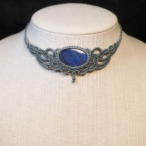 Collar de Macramé Gris Hecho a Mano con Labradorita, Piedra Brillante, Estilo Boho Gótico, Joyería Curativa, Venta al Por Mayor - Product Image 4