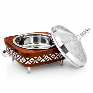Cacerola Cuadrada de Acero Inoxidable de Lujo con Base de Madera Incrustada |   Recipiente Térmico con Tapa Martillada para Mantener la Comida Caliente, para el Hogar y Hoteles - Product Image 1