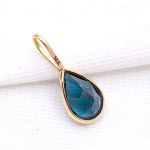 Colgante Solitario de Oro Amarillo Sólido de 14K con Topacio Azul de Londres Natural de Corte Pera y Engaste de Bisel Facetado, Joyería Fina al por Mayor - Product Image 3