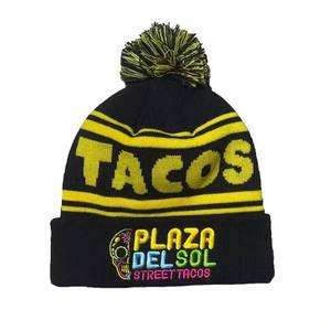 หมวกบีนนี่ไหมพรมผสมขนสัตว์สำหรับผู้ใหญ่ แบบถักลายแจ็คการ์ด ปักลายกีฬา ประดับพู่ห้อย สำหรับฤดูหนาว  สามารถสั่งทำโลโก้ ลวดลายตัวอักษรได้ - Product Image 6