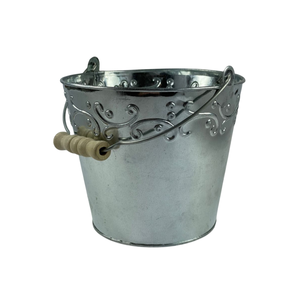 Cubo pequeño de acero galvanizado duradero con asa de madera, cubo metálico rústico vintage para decoración del hogar, maceta, recuerdos de fiesta, en oferta - Product Image 1