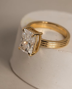 Bague de fiançailles solitaire en or massif 14 carats avec moissanite taille radiant de luxe 4 carats, bijoux fins en gros - Product Image 4