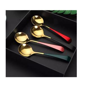 Ensemble de cuillères en métal à forte demande Produit de qualité pour la maison Hôtel Restaurant Vente en gros Ensemble de cuillères à chaud - Product Image 2