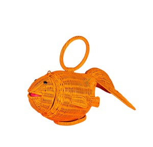 Panier de rangement en rotin tressé à la main en forme de poisson rouge, sac bandoulière créatif en forme d'animal marin, sac à main fantaisie avec poignée ronde en rotin - Product Image 1
