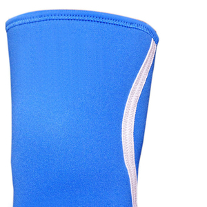 ปลอกหุ้มเข่าแบบนีโอพรีนสำหรับยกน้ำหนัก ปี 2026 รับผลิตตามสั่ง (OEM) พร้อมโลโก้และขนาดตามต้องการ คุณภาพดีเยี่ยม สีพื้น สำหรับใช้ในยิม - Product Image 5