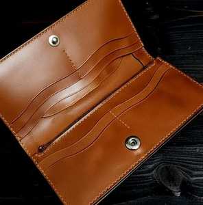 Cartera de Mano de Cuero Genuino Vintage Hecha a Mano, Color Sólido, Diseño Floral Bordado, Bolso Unisex, Accesorio de Uso Diario - Product Image 4