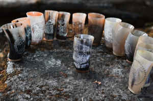 Top vente gobelet à corne à boire en verre à liqueur naturel en corne de buffle et de boeuf avec base en bois authentique Viking médiéval - Product Image 6
