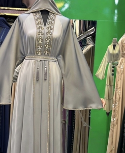 Abaya Modeste de Dubaï en Gros, Perlée et Pailletée, à Manches Longues, Traditionnelle Musulmane, Faite à la Main, pour Mariage, Respirante, Col en V pour Femme - Product Image 4