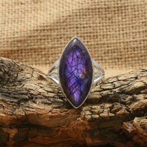 Anillo de Plata de Ley 925 con Labradorita Púrpura Natural, Engaste en Bisel, Hecho a Mano, Clásico, Unisex, con Gema, Joyería de Lujo - Product Image 4