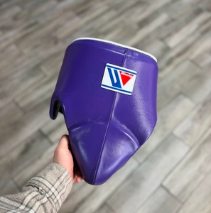 Set de Boxeo Profesional - Guantes de Cuero Genuino de Vaca, Tallas 8oz-18oz, Cierre Ajustable con Gancho y Bucle, Protección Completa para las Muñecas - Product Image 2