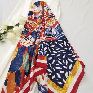 Foulard bandana de luxe en soie pour femme, carré, pour la tête, les cheveux ou le cou, toucher satiné doux, imprimé, de créateur - Product Image 2