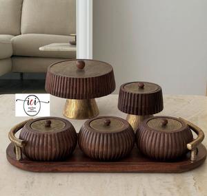 Plateaux de service en métal et bois pour aliments et chocolats, articles de table les plus vendus, ustensiles de cuisine, plateaux pour la maison, en provenance d'Inde - Product Image 3